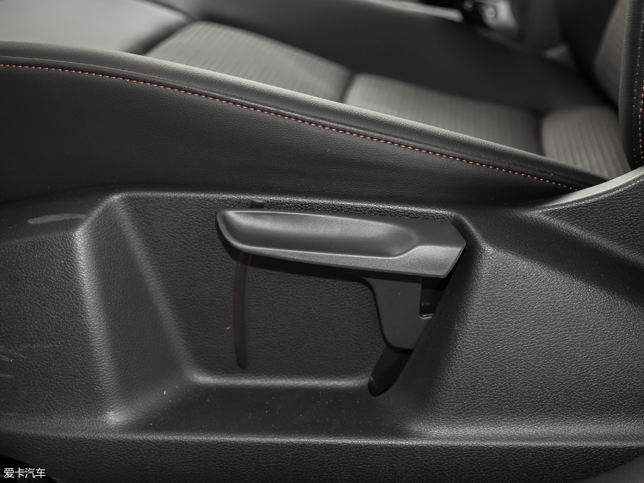 2018ߠ򡤼 230TSI Ԅ(dng)M(jn)ȡ