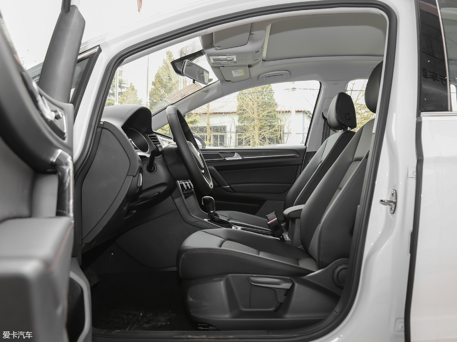 2018ߠ򡤼 230TSI ԄMȡ