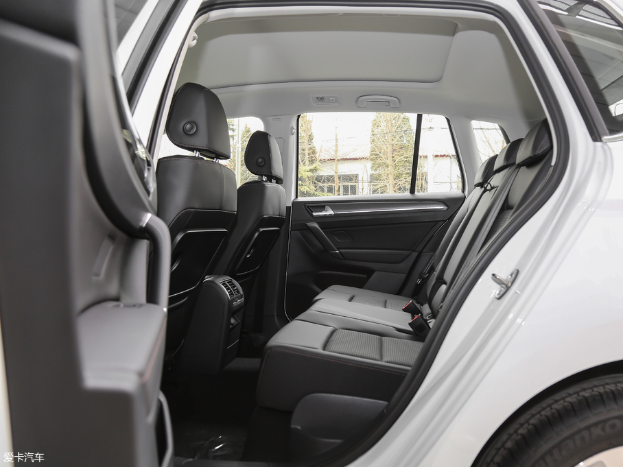 2018ߠ򡤼 230TSI Ԅ(dng)M(jn)ȡ