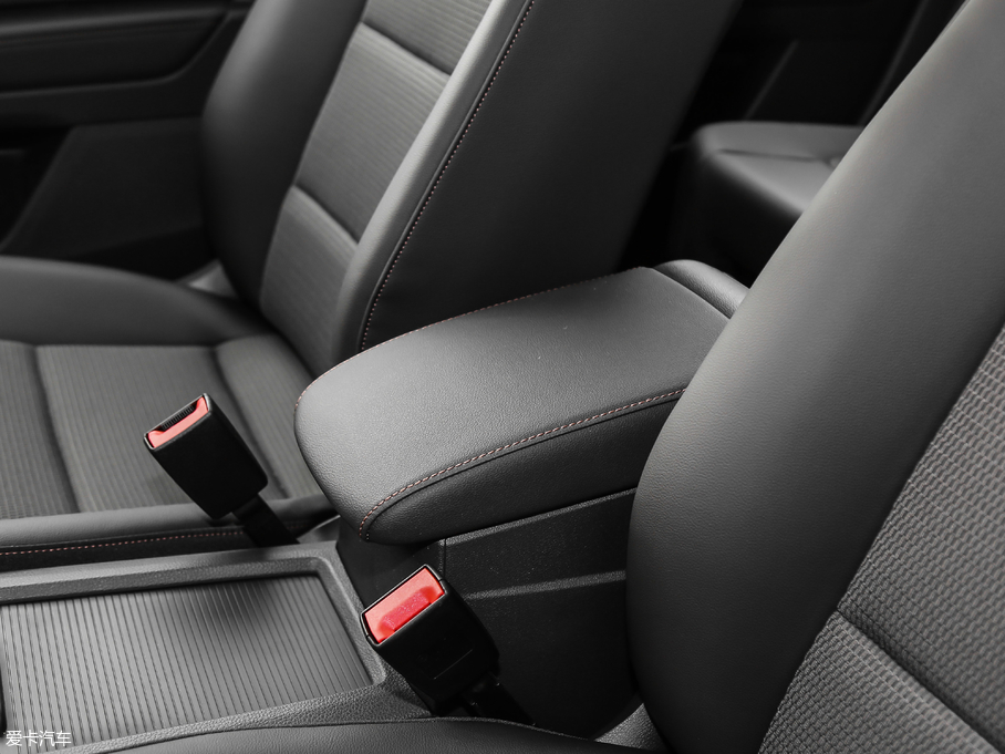 2018ߠ򡤼 230TSI ԄMȡ