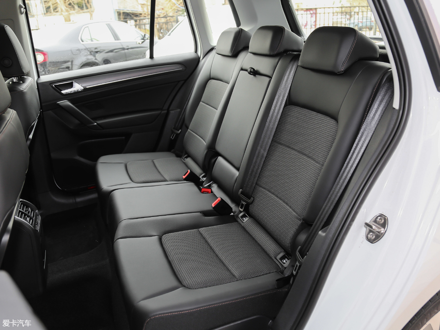 2018ߠ򡤼 230TSI ԄMȡ