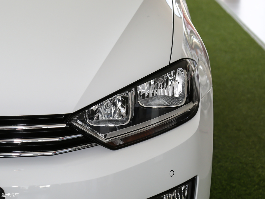 2018ߠ򡤼 230TSI ԄӺA