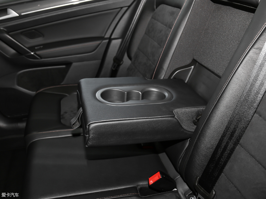 2018ߠ򡤼 230TSI ԄӺA