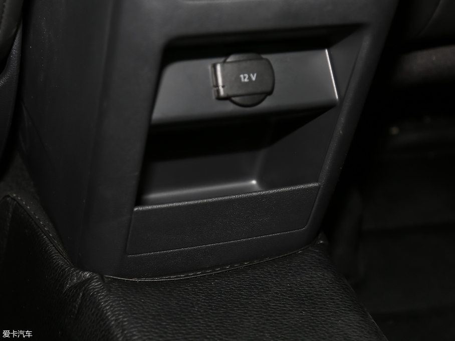 2018ߠ򡤼 230TSI ԄӺA