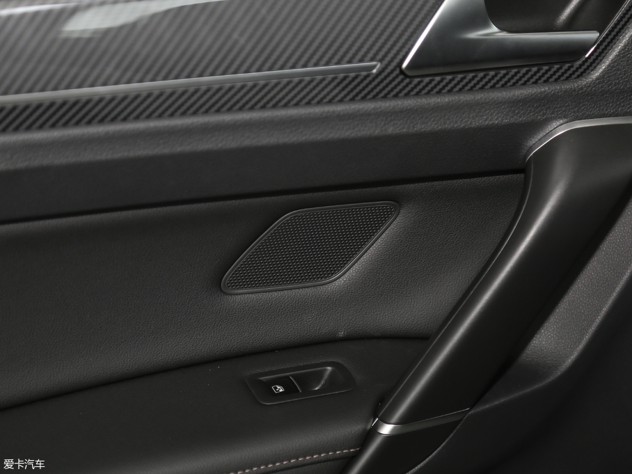 2018ߠ򡤼 230TSI ԄӺA