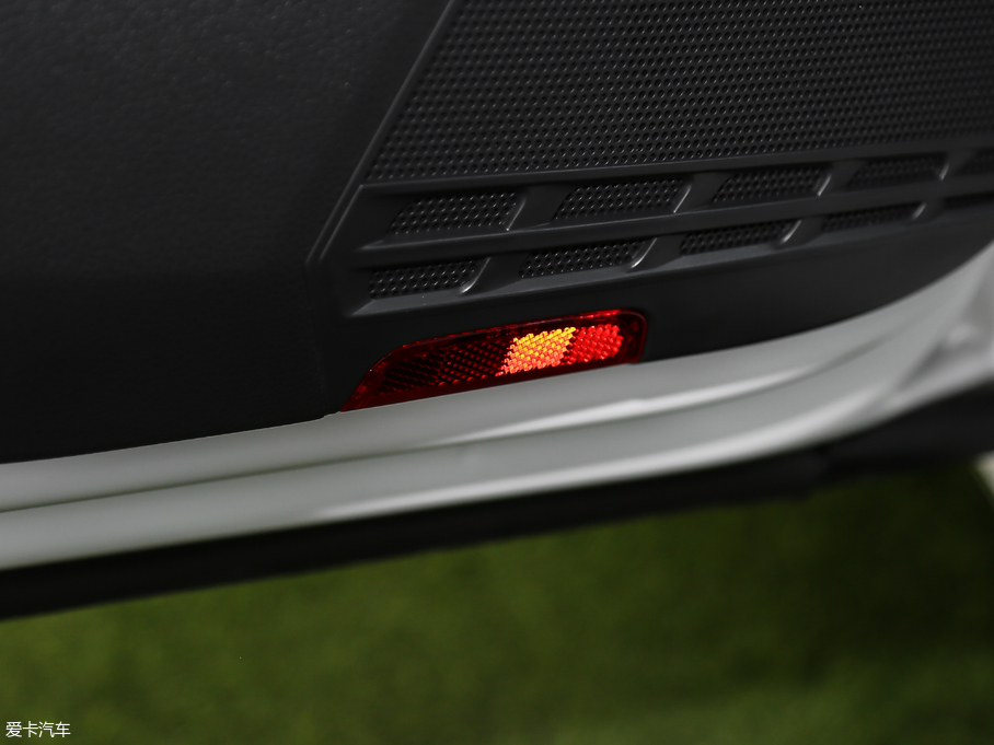 2018ߠ򡤼 230TSI ԄӺA