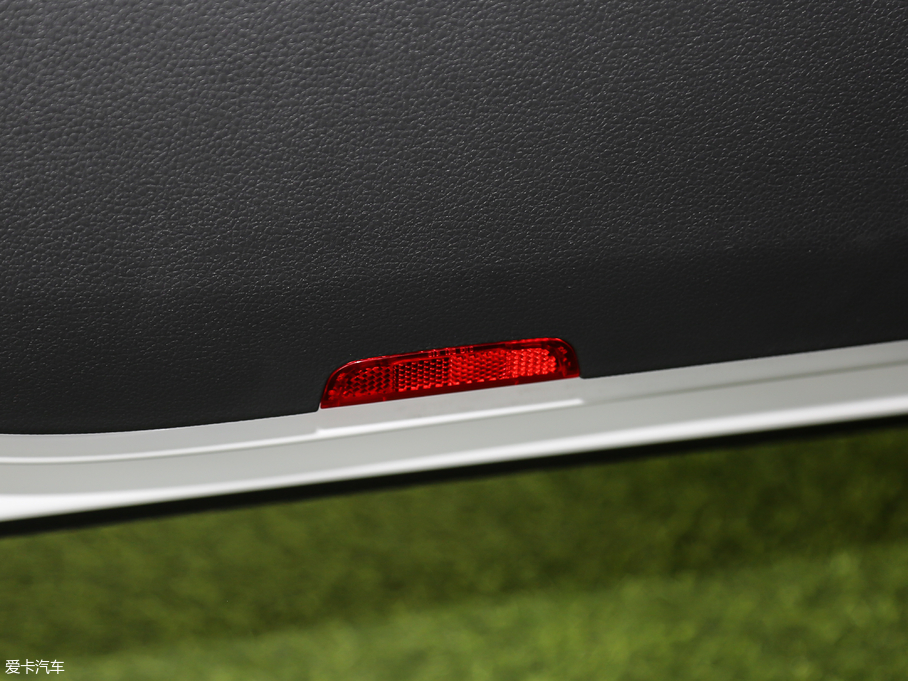 2018ߠ򡤼 230TSI ԄӺA