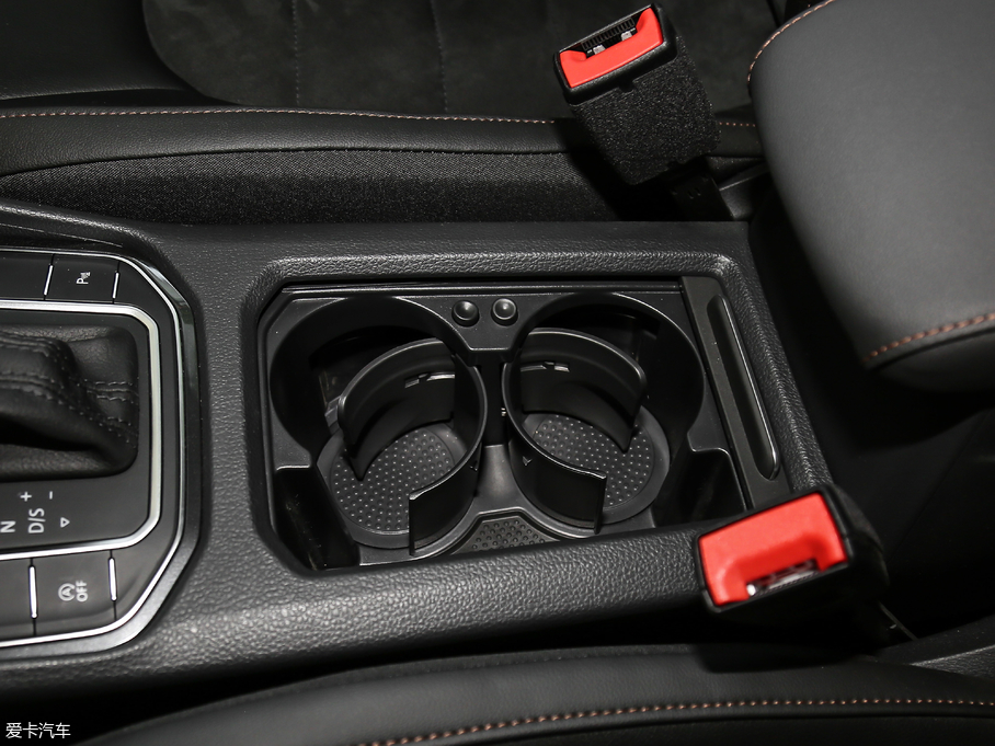 2018ߠ򡤼 230TSI ԄӺA