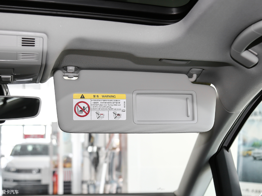 2018ߠ򡤼 230TSI ԄӺA