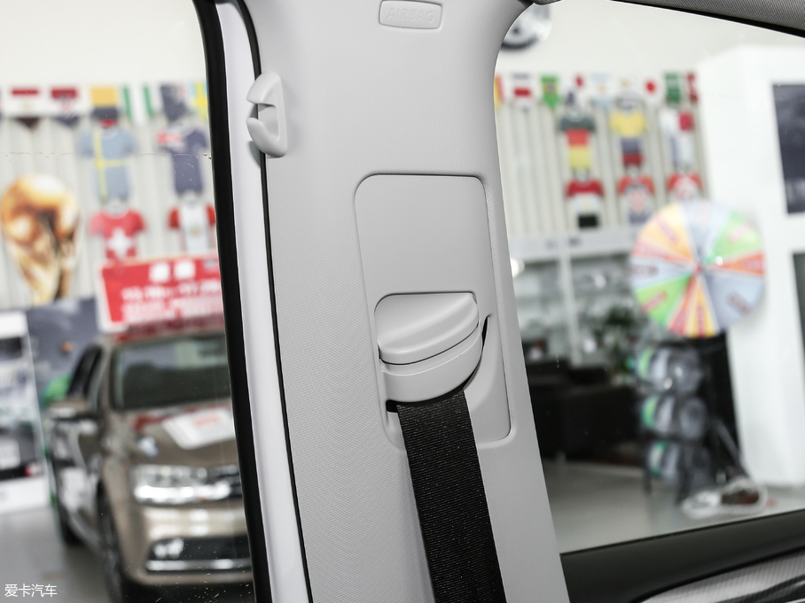 2018ߠ򡤼 230TSI ԄӺA