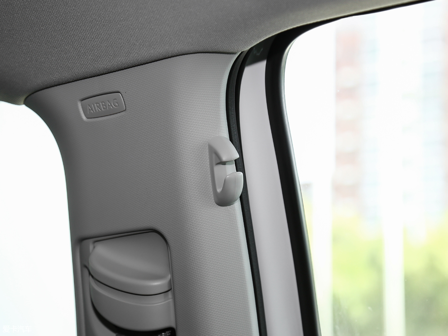 2018ߠ򡤼 230TSI ԄӺA