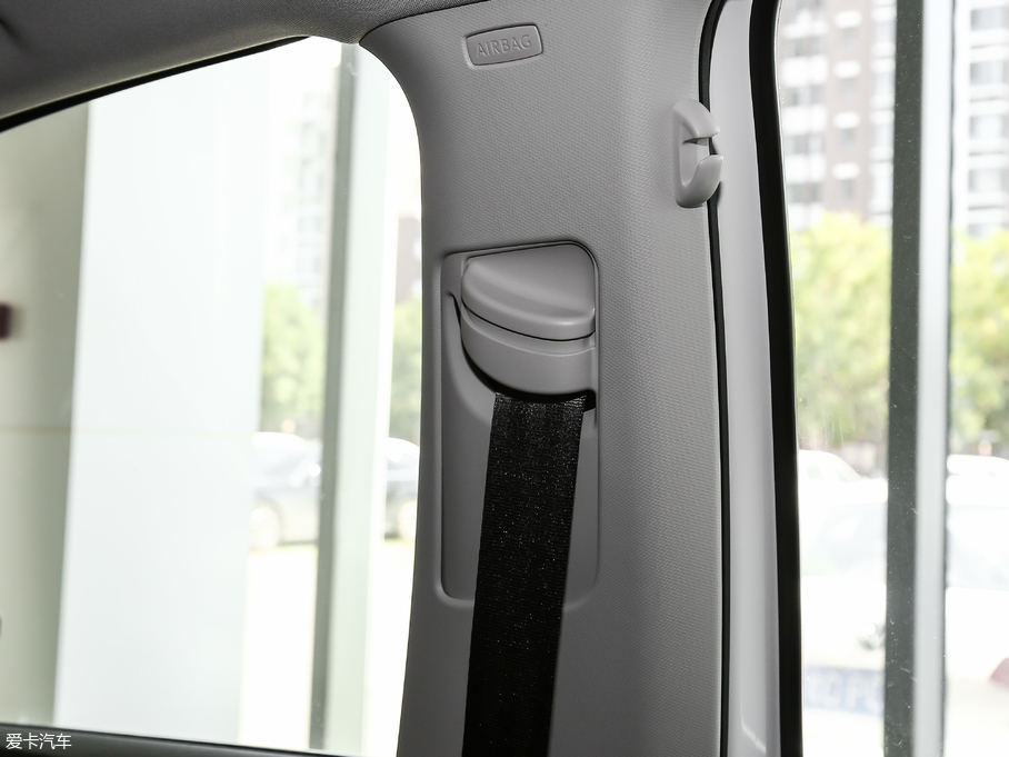 2018ߠ򡤼 230TSI ԄӺA