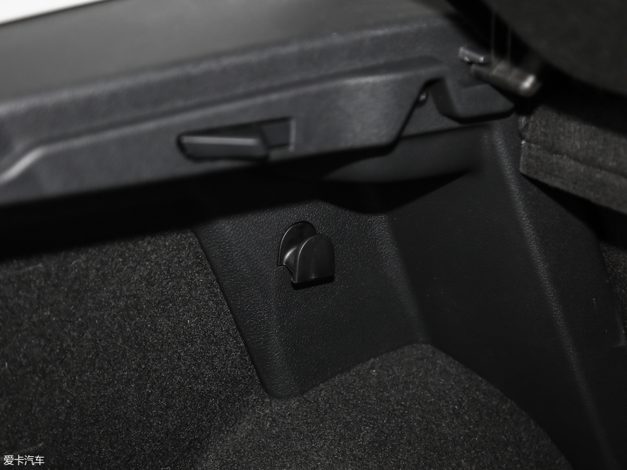 2018ߠ򡤼 230TSI ԄӺA