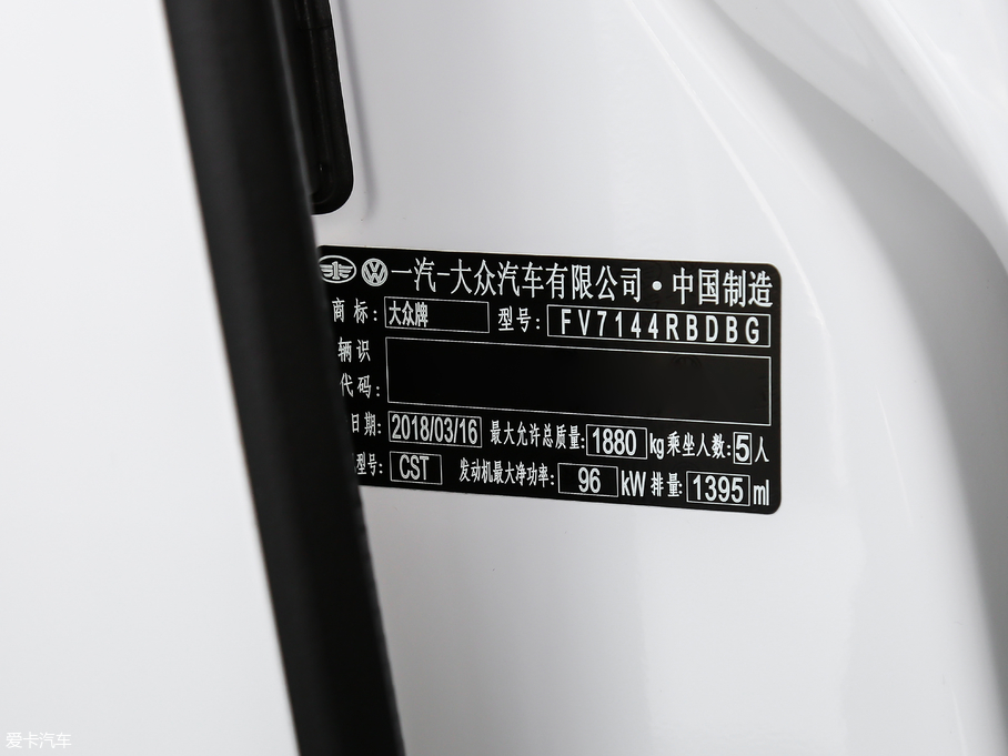 2018ߠ򡤼 230TSI ԄӺA