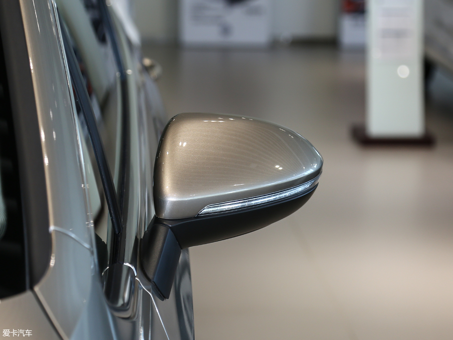 2018ߠ򡤼 230TSI ԄMȡ