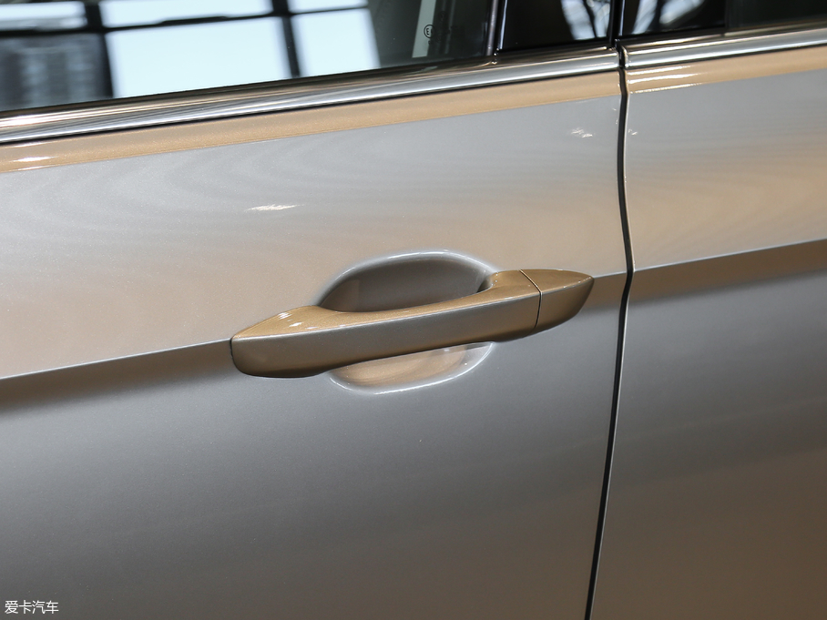 2018ߠ򡤼 230TSI ԄMȡ