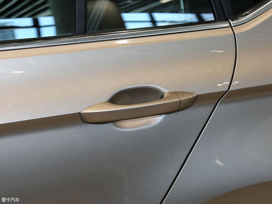 2018ߠ򡤼 230TSI Ԅ(dng)M(jn)ȡ