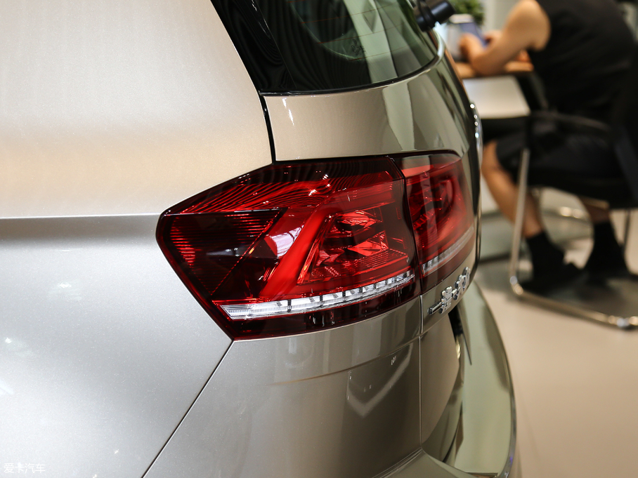 2018ߠ򡤼 230TSI ԄMȡ