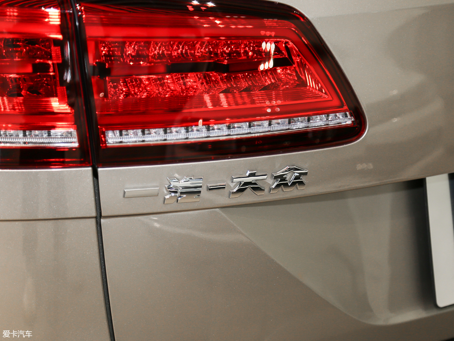 2018ߠ򡤼 230TSI ԄMȡ