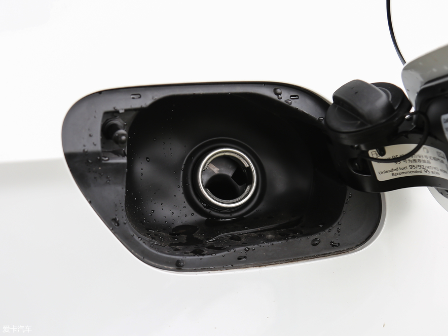 2018��ߠ��򡤼��� 2����o��� 230TSI �ԄӺ��A��