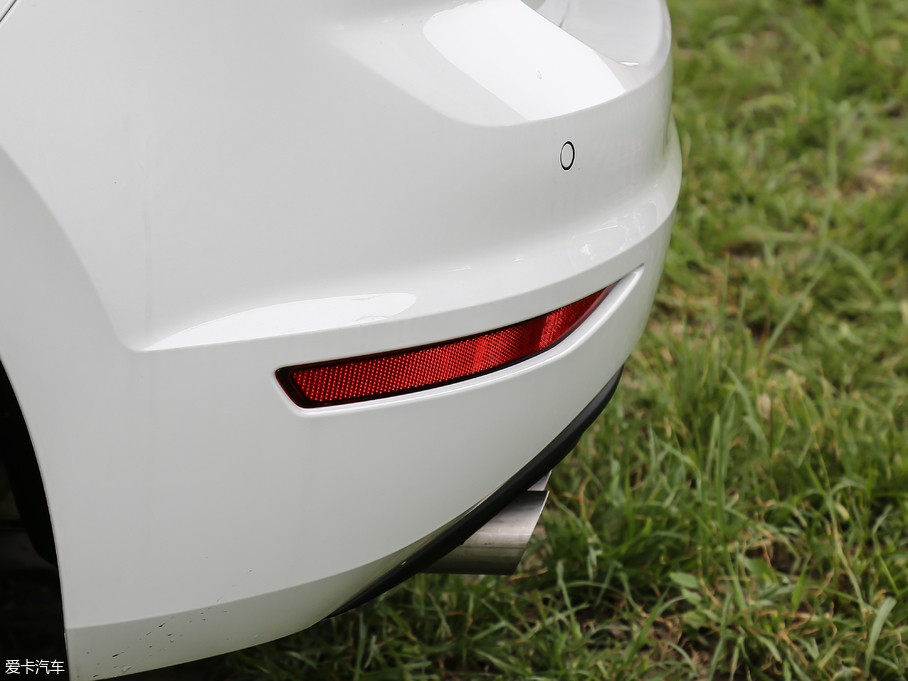 2018��ߠ��򡤼��� 2����o(j��)��� 230TSI �Ԅ�(d��ng)���A��