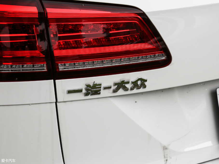 2018ߠ򡤼 2o 230TSI ԄӺA