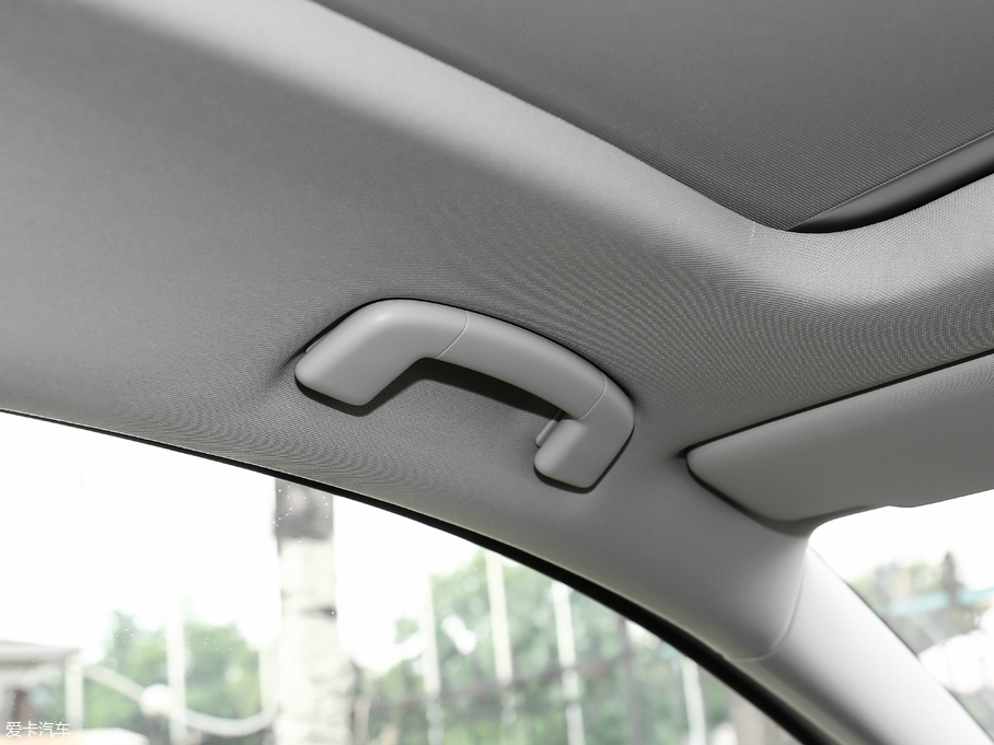 2018ߠ򡤼 2o 230TSI ԄӺA