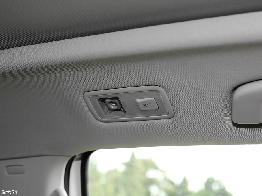 2018ߠ򡤼 2o 230TSI ԄӺA