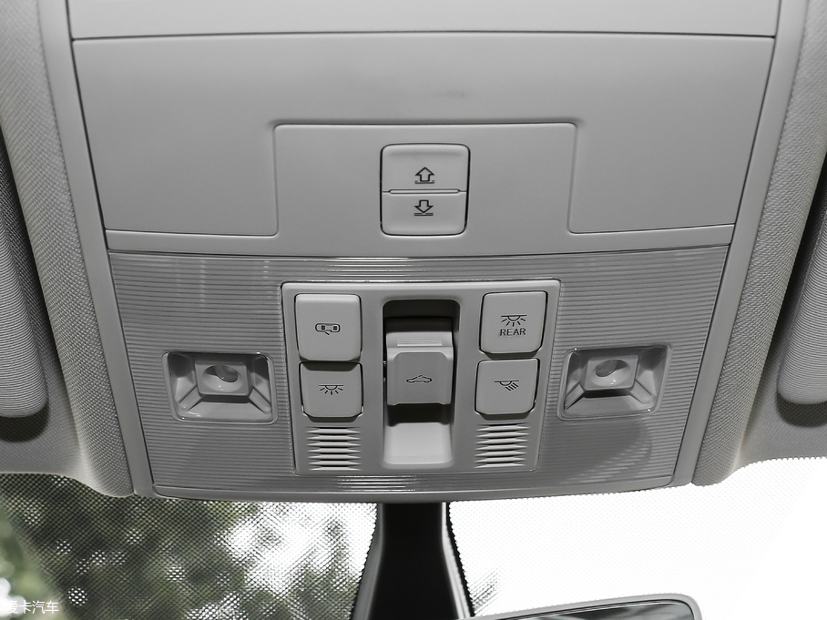 2018ߠ򡤼 2o 230TSI ԄӺA