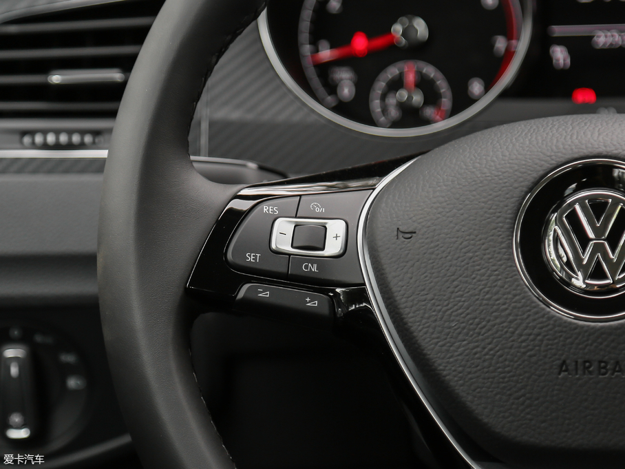 2018ߠ򡤼 2o 230TSI ԄӺA