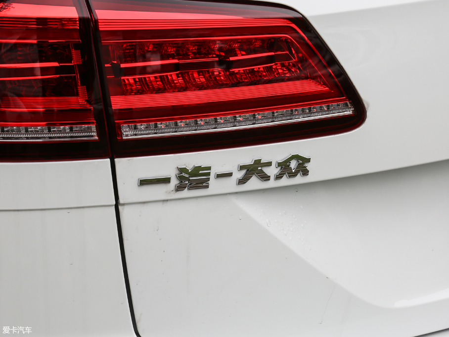 2018ߠ򡤼 2o 230TSI ԄMȡ