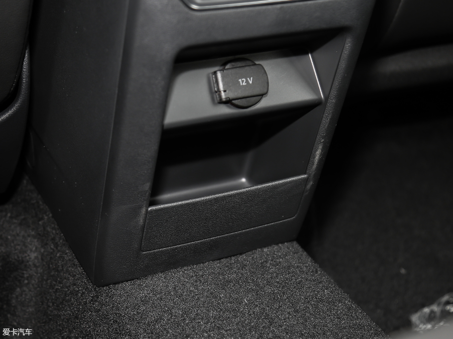 2018ߠ򡤼 2o(j) 230TSI Ԅ(dng)M(jn)ȡ