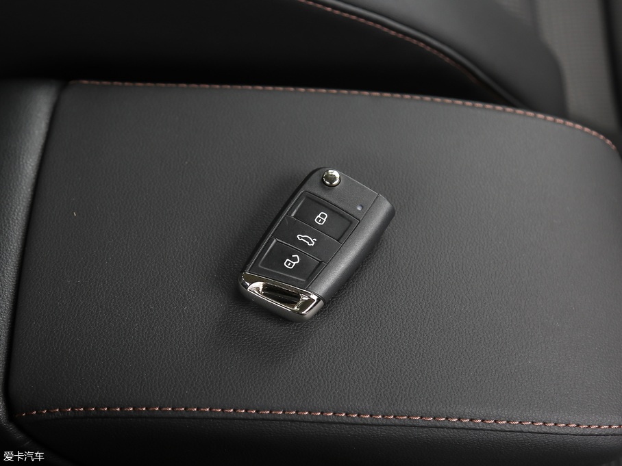 2018ߠ򡤼 2o 230TSI ԄMȡ