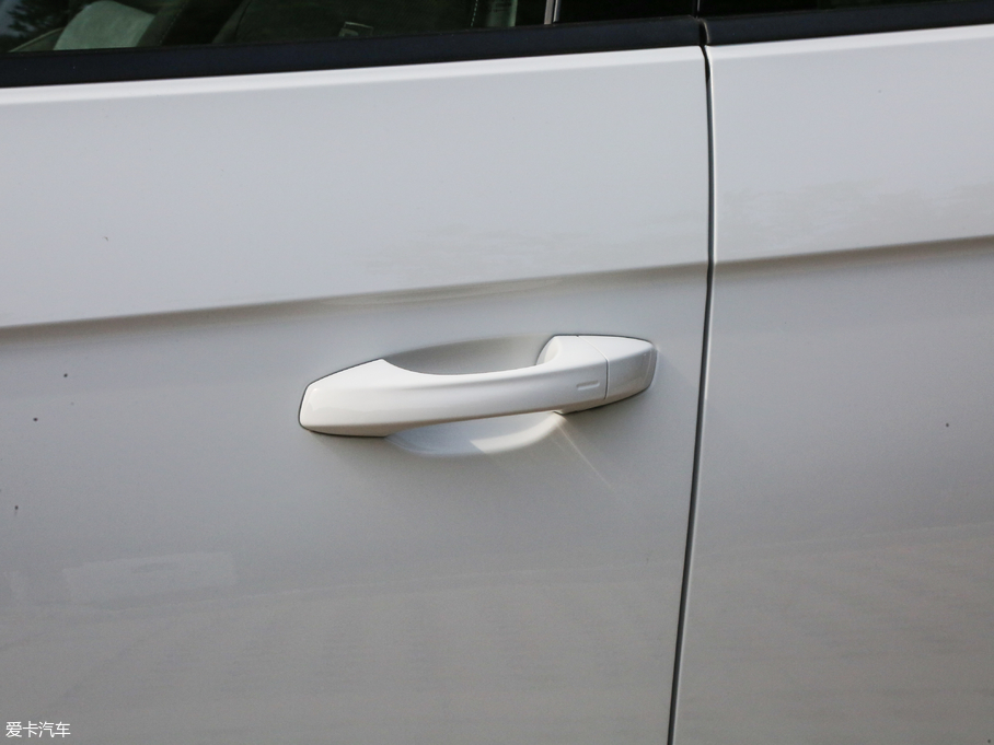 2019̽ 380TSI R-Line V