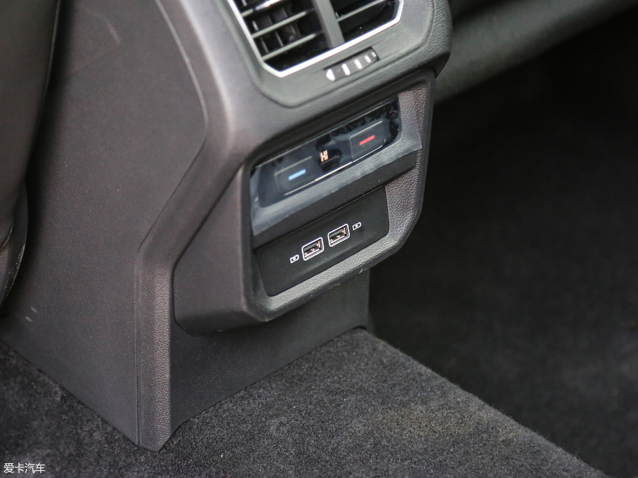 2019��̽�� 380TSI ���R-Line ��V