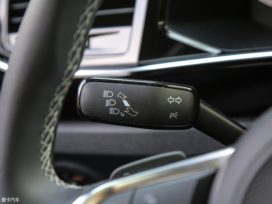 2019̽ 380TSI (q)R-Line (gu)V