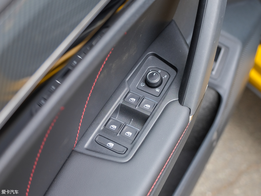 2019̽ 380TSI (q)F V