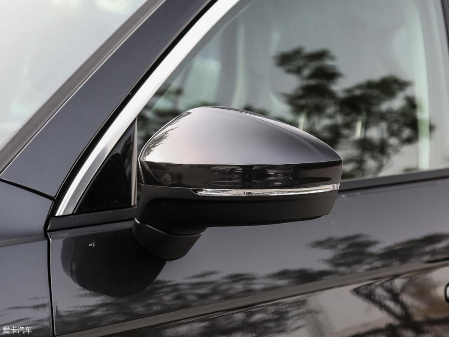 2019̽ 330TSI (q)A V