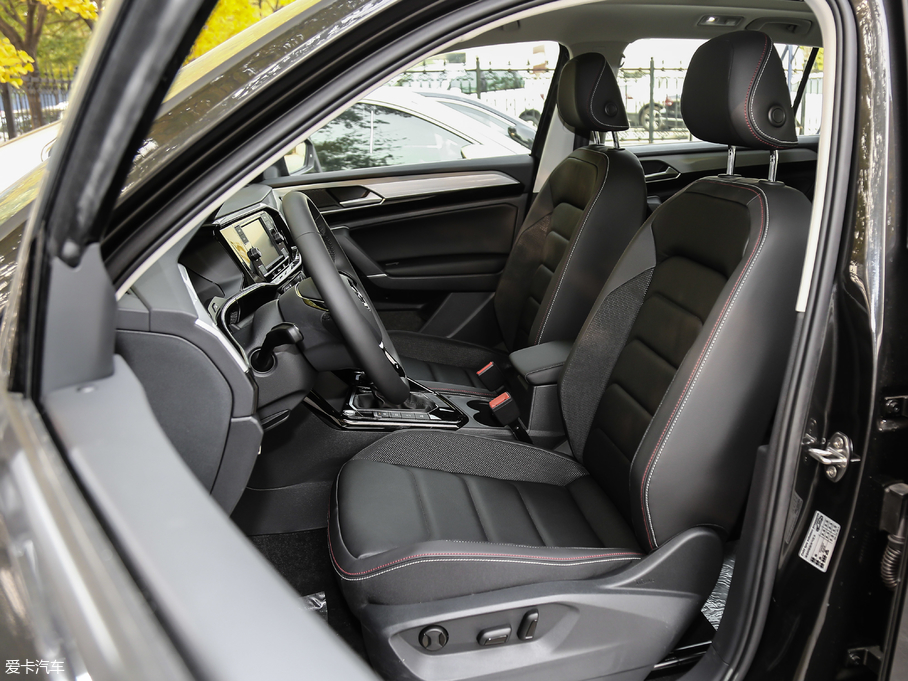 2019��̽�� 330TSI �����A�� ��V