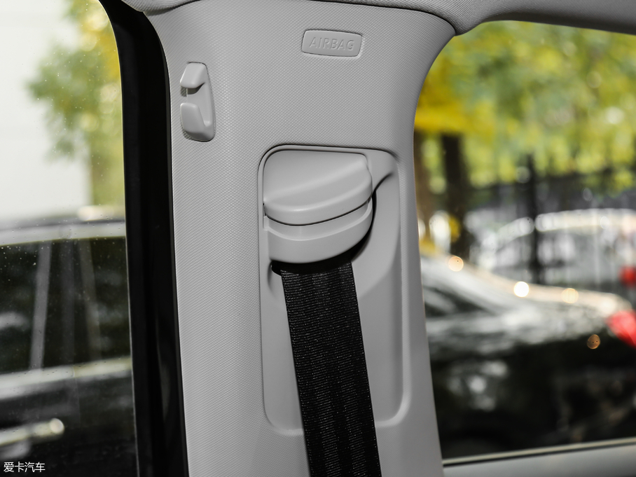 2019��̽�� 330TSI �����A�� ��V