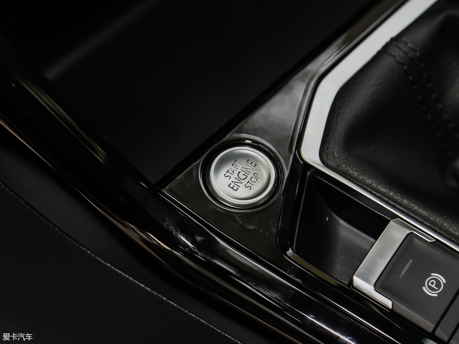 2019��̽�� 330TSI �����A�� ��V