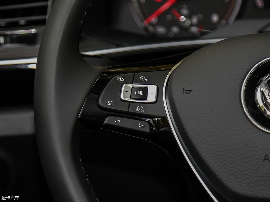 2019��̽�� 330TSI ���(q��)���A�� ��V