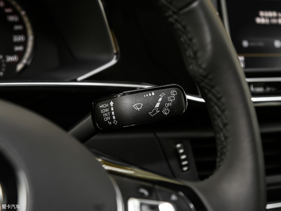 2019��̽�� 330TSI �����A�� ��V