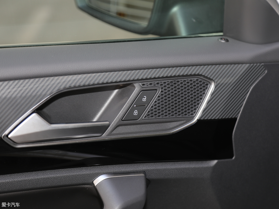 2019̽ 380TSI R-Line VI