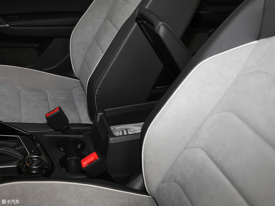 2019̽ 380TSI R-Line VI