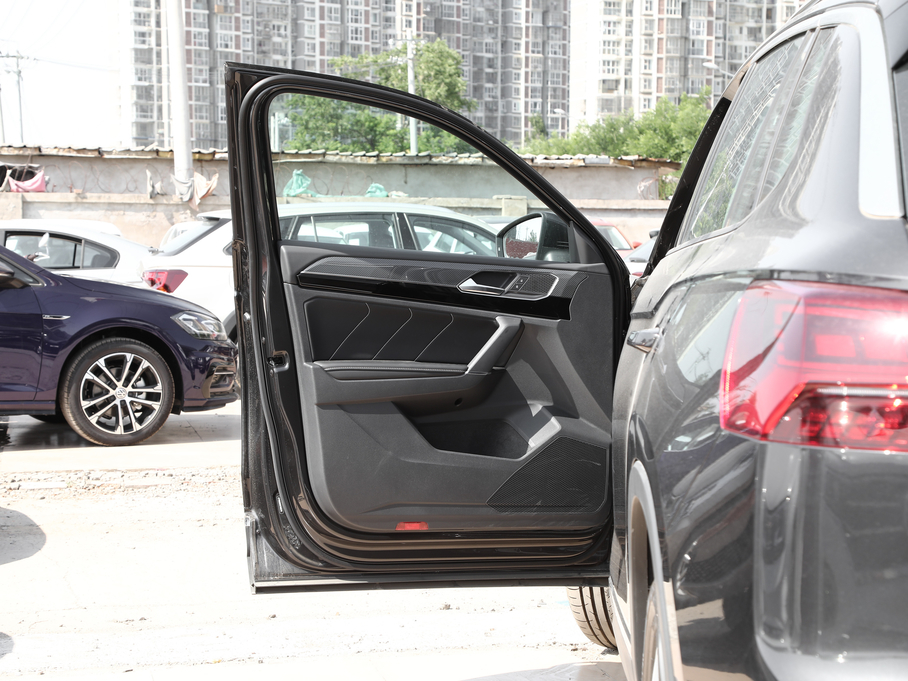 2019̽ 330TSI (q)F (gu)VI