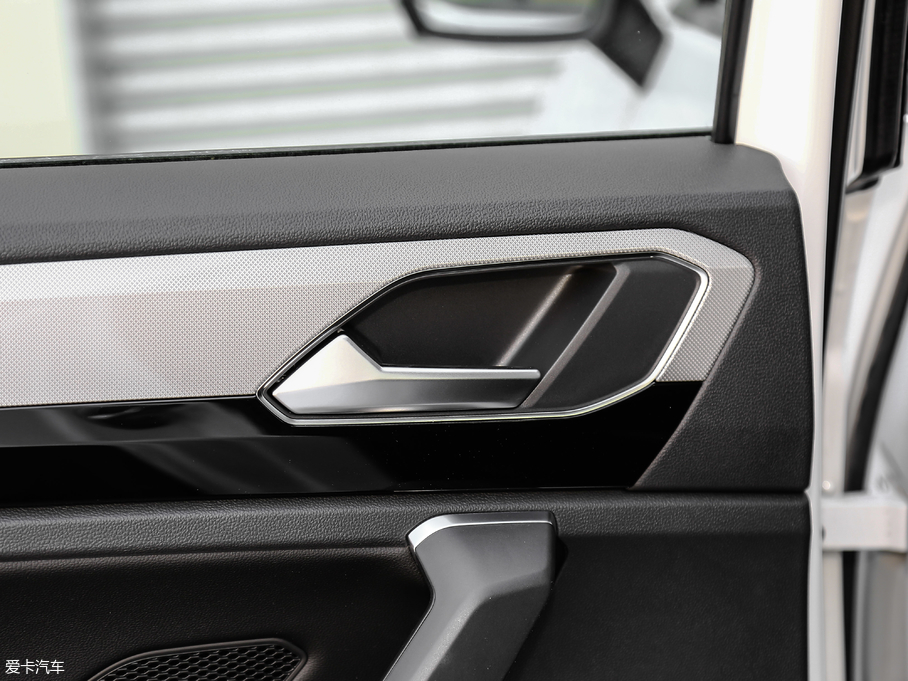 2019��̽�� 330TSI �����A�� ��VI