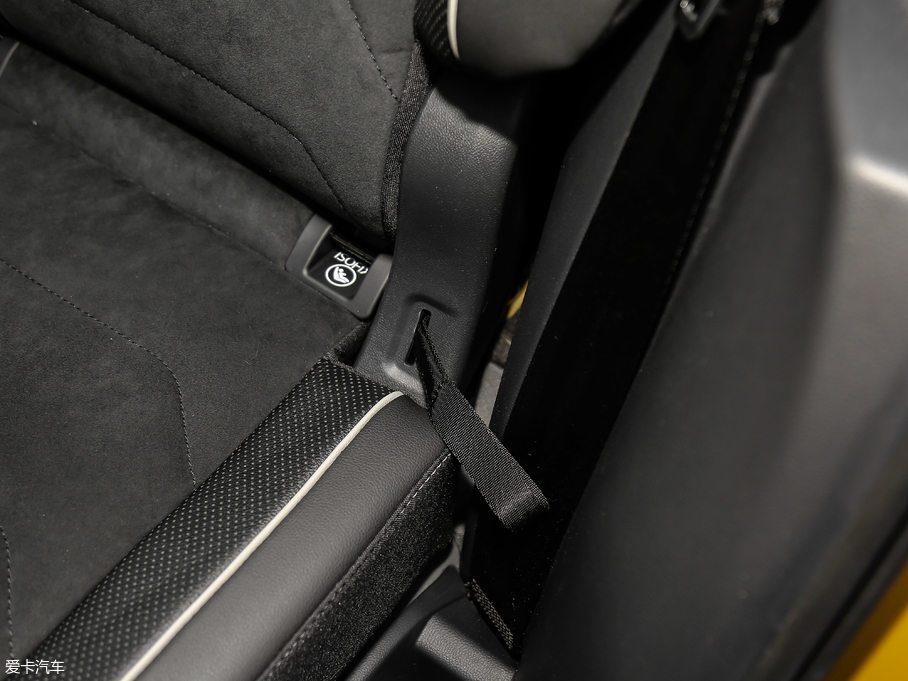 2019̽ 330TSI (q)F VI