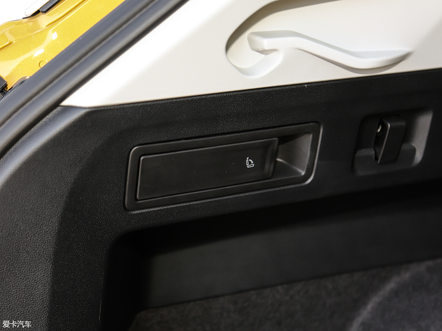 2019̽ 330TSI (q)F VI