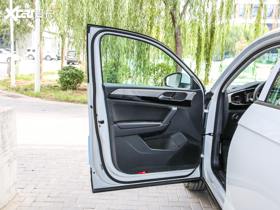 2019̽ 330TSI (q)APlus VI